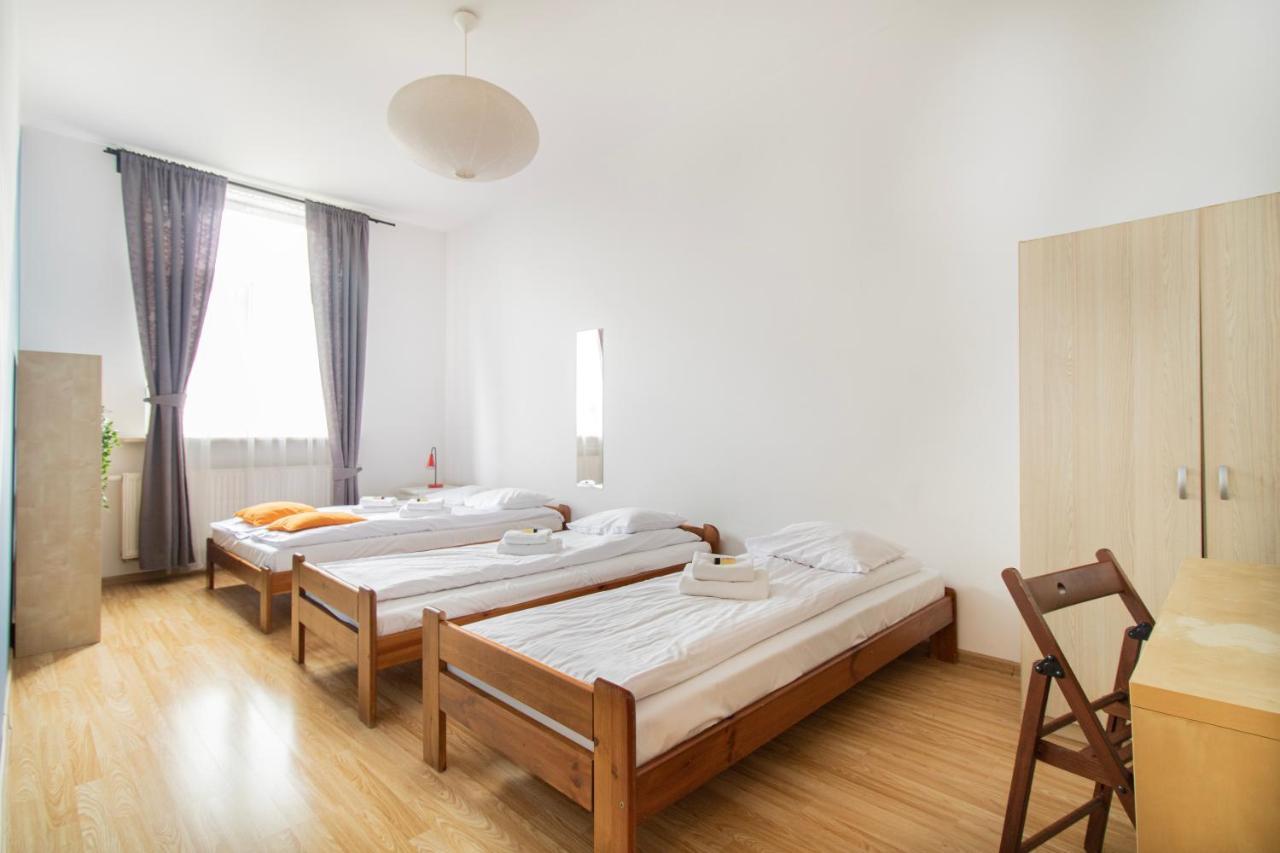 Castle View Krasinskiego Avenue Apartment