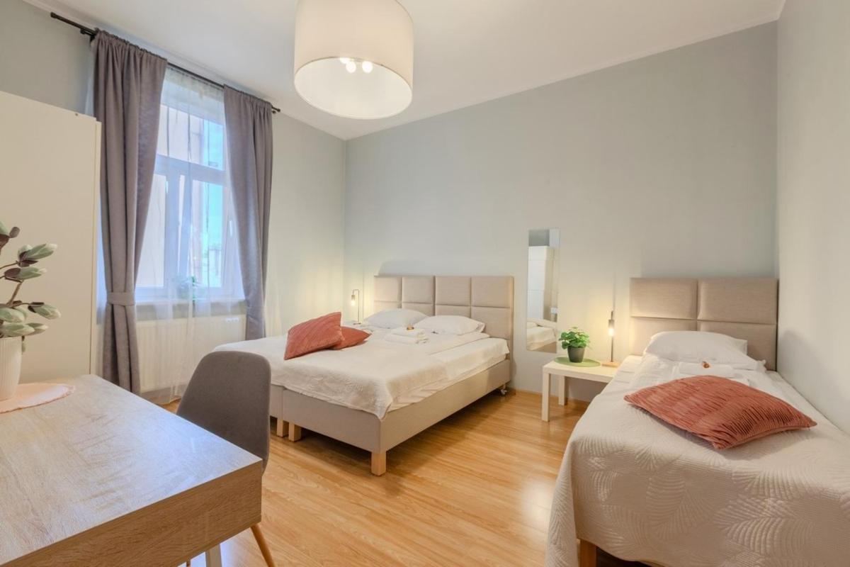 Castle View Krasinskiego Avenue Apartment *
